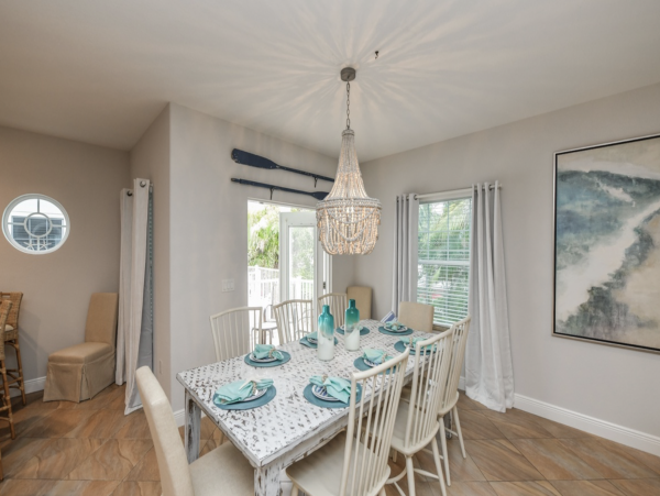 6 Bedroom No Roads to Cross to Beach Anna Maria Rental